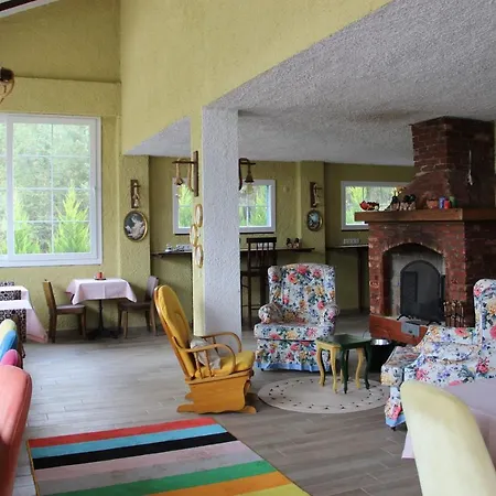 Cozy Apart Surrounded By Nature In Selcuk